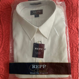 REPP Classic New in Packaging White Wrinkle-Free Broadcloth Dress Shirt